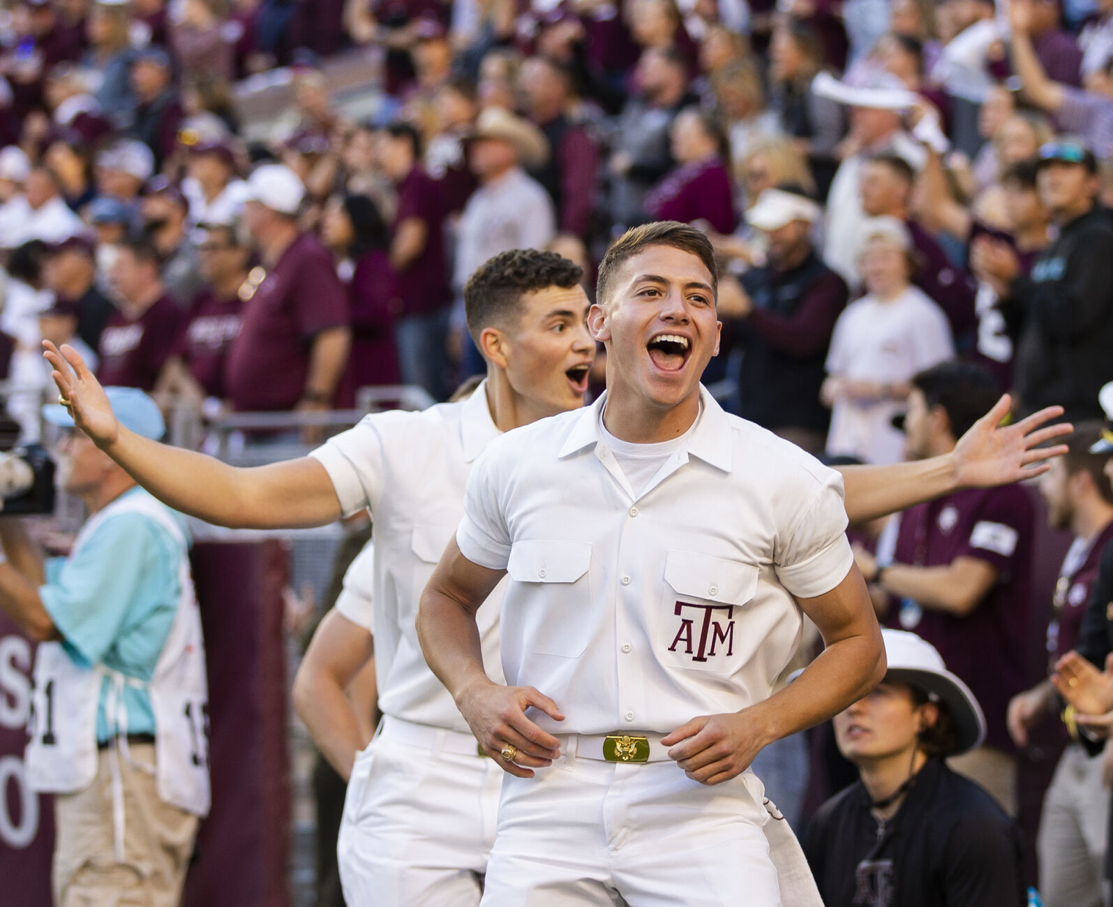Yell Leaders